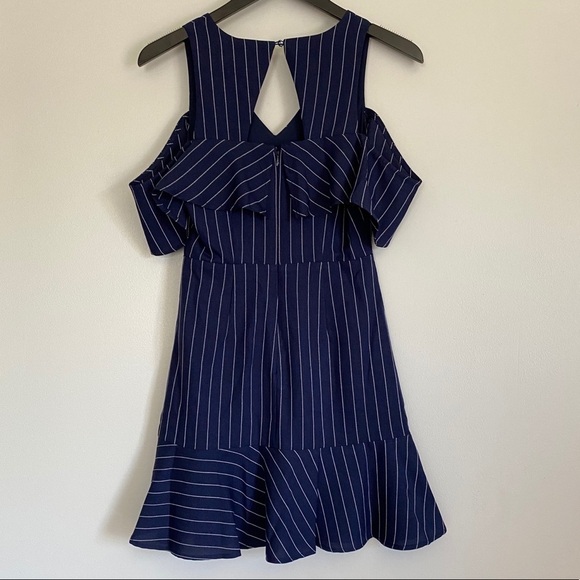 Nwt J.O.A. Pinstripe Cold Shoulder Dress XS - Picture 9 of 11